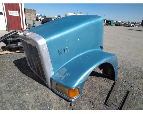 PETERBILT 377 HOOD