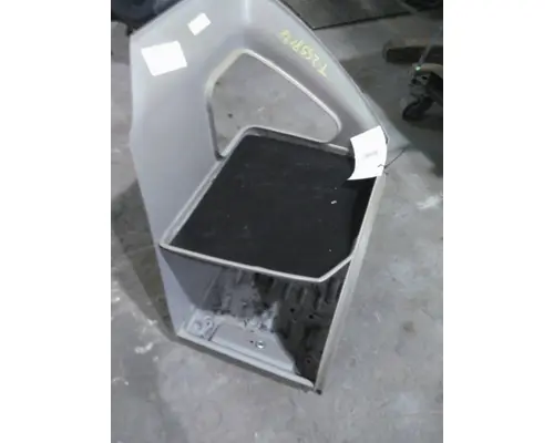 PETERBILT 377 INTERIOR CABINET