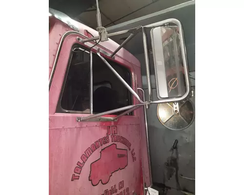 PETERBILT 377 MIRROR ASSEMBLY CABDOOR