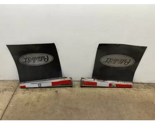 PETERBILT 377 Mud Flap Hanger