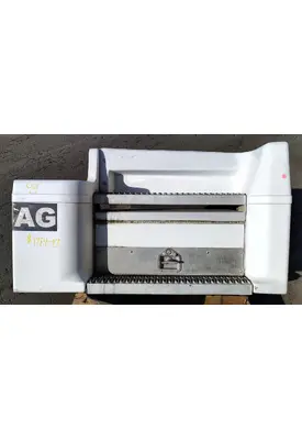 PETERBILT 377 Side Fairing