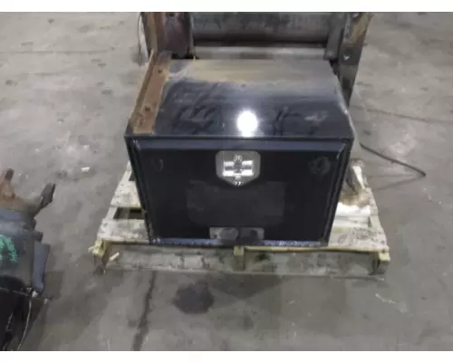 PETERBILT 377 TOOL BOX