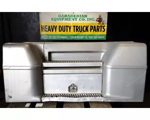 PETERBILT 377 Tool Box