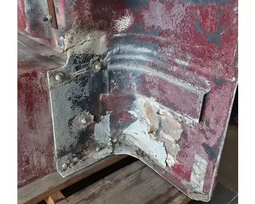 PETERBILT 377 Tool Box