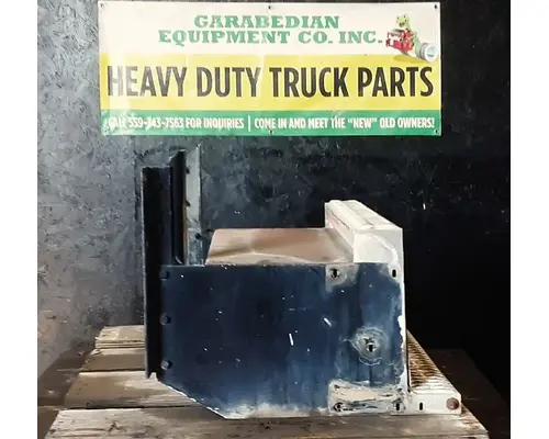 PETERBILT 377 Tool Box