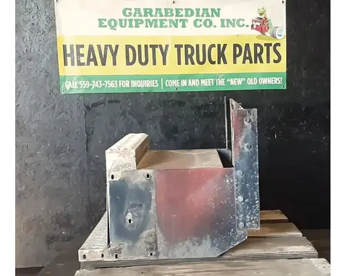 PETERBILT 377 Tool Box