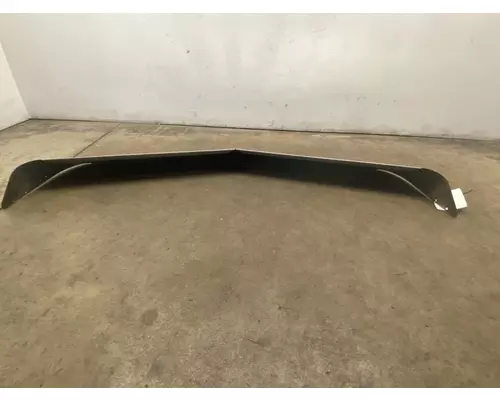 PETERBILT 377 Visor