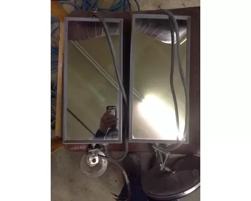 PETERBILT 378 / 379 Side View Mirror