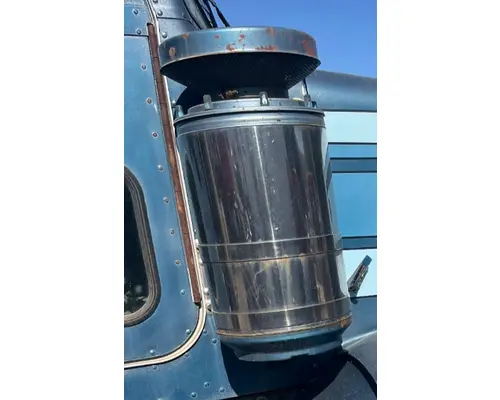 PETERBILT 378 Air Cleaner