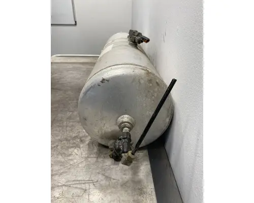 PETERBILT 378 Air Tank