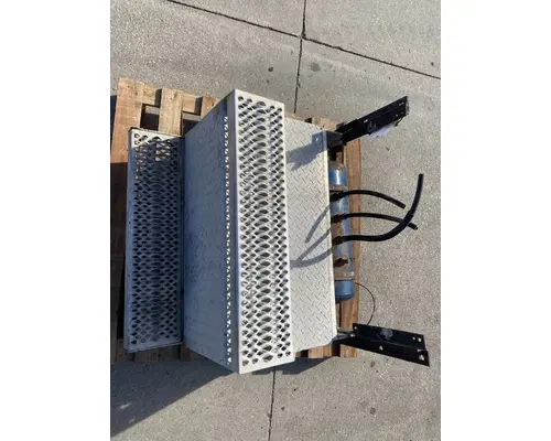 PETERBILT 378 Battery Box