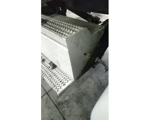 PETERBILT 378 Battery Box