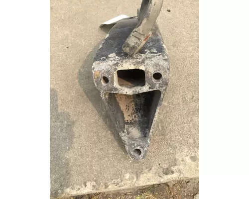 PETERBILT 378 CAB MOUNT,BRACKET