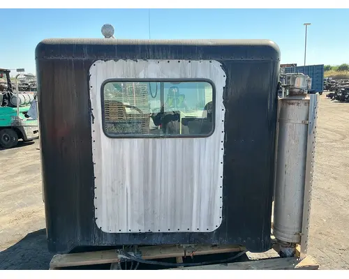 PETERBILT 378 Cab Assembly