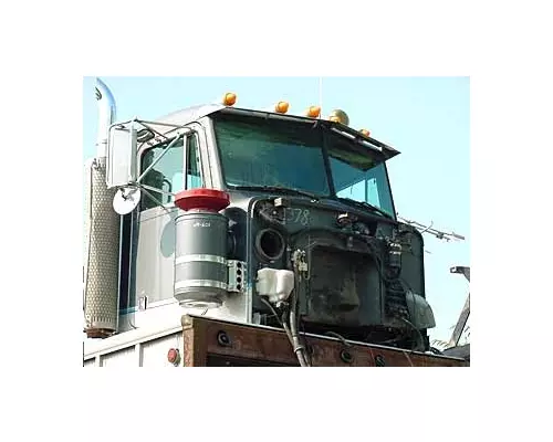 PETERBILT 378 Cab Clip