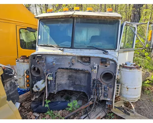 PETERBILT 378 Cab Mount