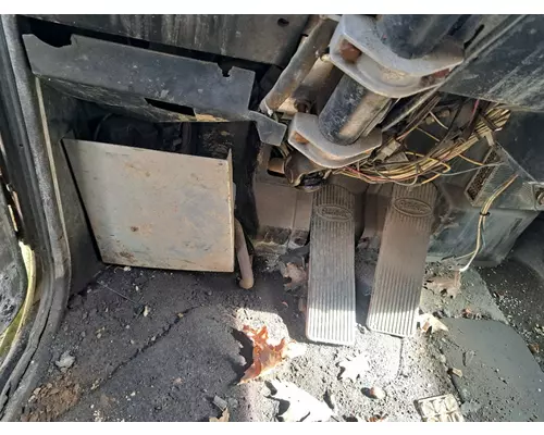 PETERBILT 378 Cab Mount