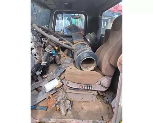 PETERBILT 378 Cab Mount