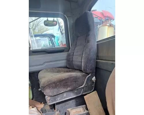 PETERBILT 378 Cab Mount