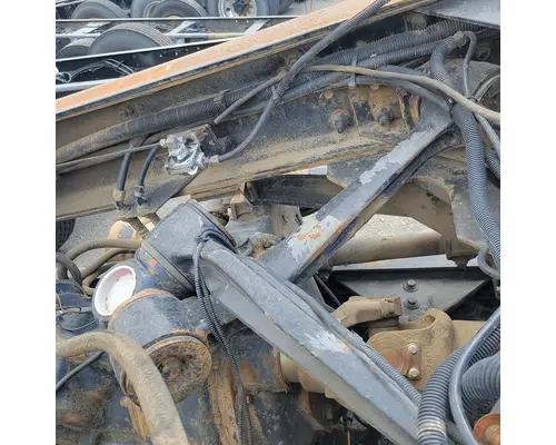 PETERBILT 378 Cutoff Assembly