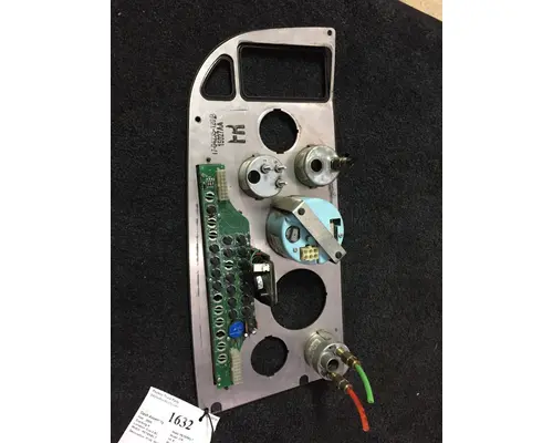 PETERBILT 378 Dash Assembly