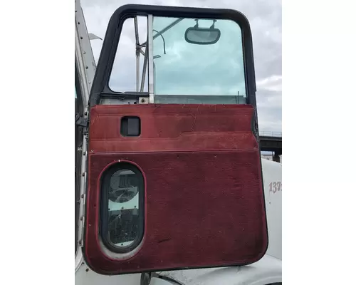 PETERBILT 378 Door Assembly, Front