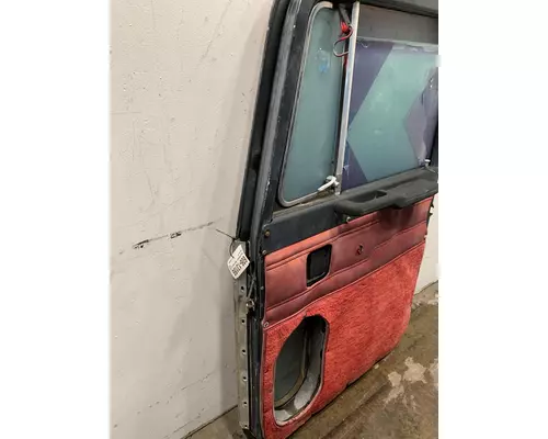 PETERBILT 378 Door Assembly, Front