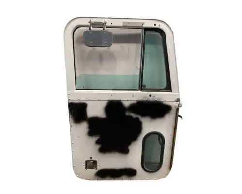 PETERBILT 378 Door Assembly, Front
