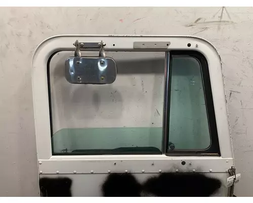 PETERBILT 378 Door Assembly, Front