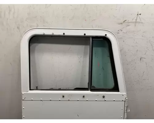 PETERBILT 378 Door Assembly, Front