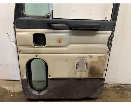 PETERBILT 378 Door Assembly, Front