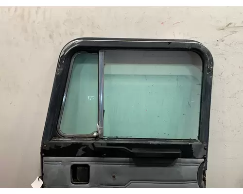 PETERBILT 378 Door Assembly, Front
