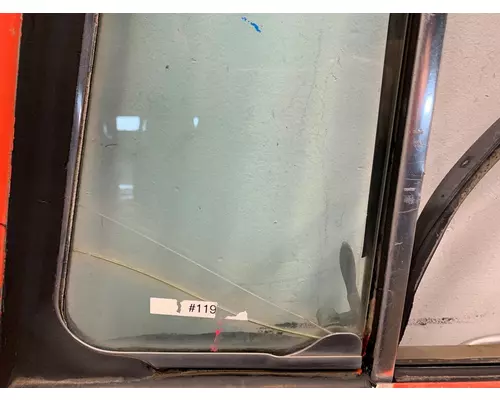 PETERBILT 378 Door Assembly, Front