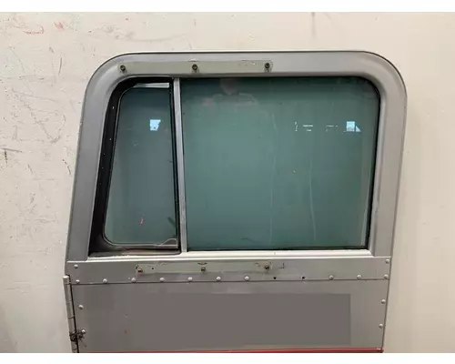 PETERBILT 378 Door Assembly, Front