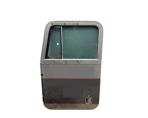 PETERBILT 378 Door Assembly, Front
