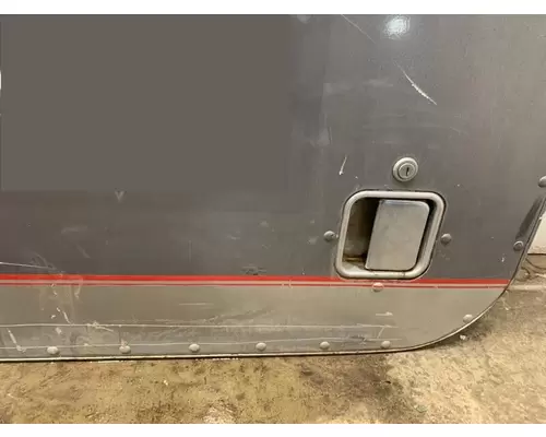 PETERBILT 378 Door Assembly, Front