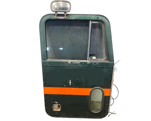 PETERBILT 378 Door Assembly, Front