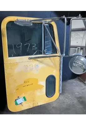PETERBILT 378 Door Assembly, Front