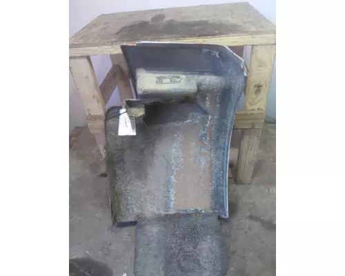 PETERBILT 378 FENDER EXTENSION