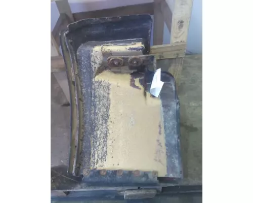 PETERBILT 378 FENDER EXTENSION
