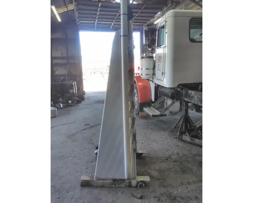 PETERBILT 378 HEADACHE RACK