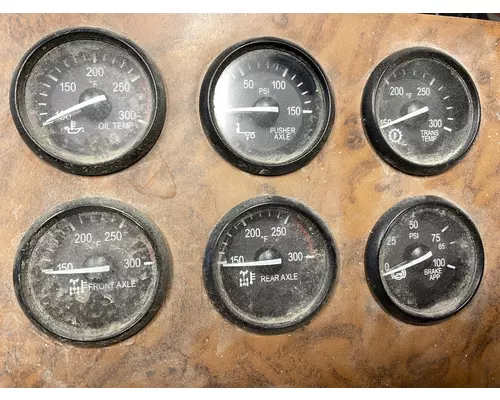 PETERBILT 378 Instrument Cluster