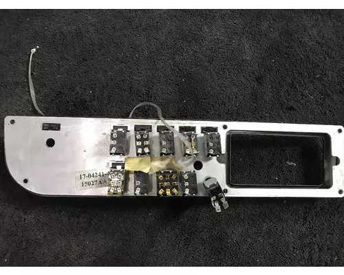 PETERBILT 378 Instrument Cluster