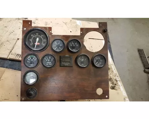 PETERBILT 378 Instrument Cluster