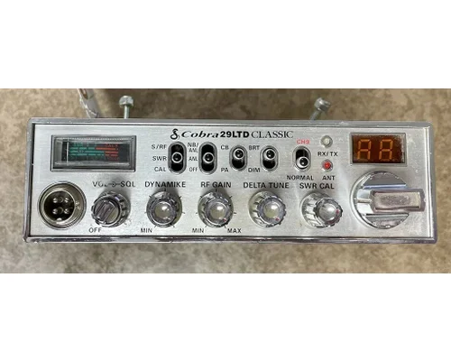 PETERBILT 378 Radio