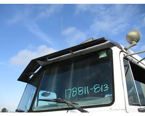 PETERBILT 378 SUN VISOR, EXTERIOR