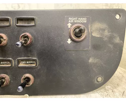 PETERBILT 378 Switch Panel