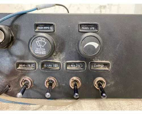 PETERBILT 378 Switch Panel