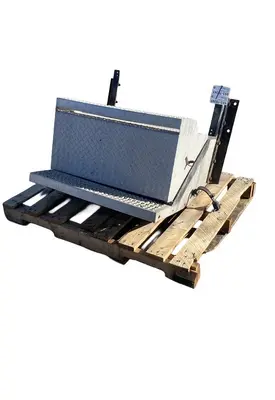 PETERBILT 378 Tool Box