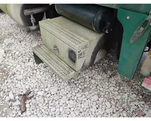 PETERBILT 378 Tool Box